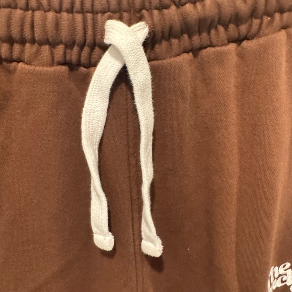 The Beach Club Brown Sweatpants with White Drawstring Size XL - Picture 12 of 12